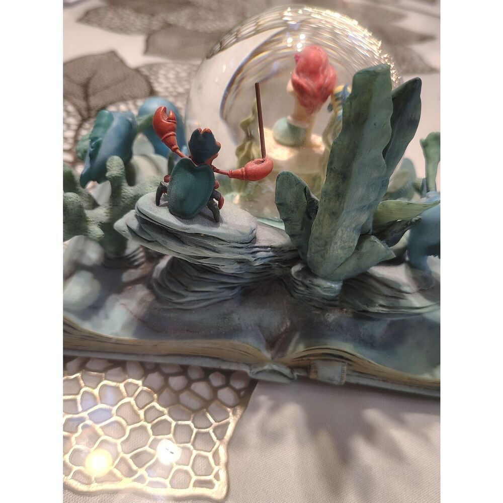 The Little Mermaid Snow Globe Figurine *READ - Picture 3 of 7